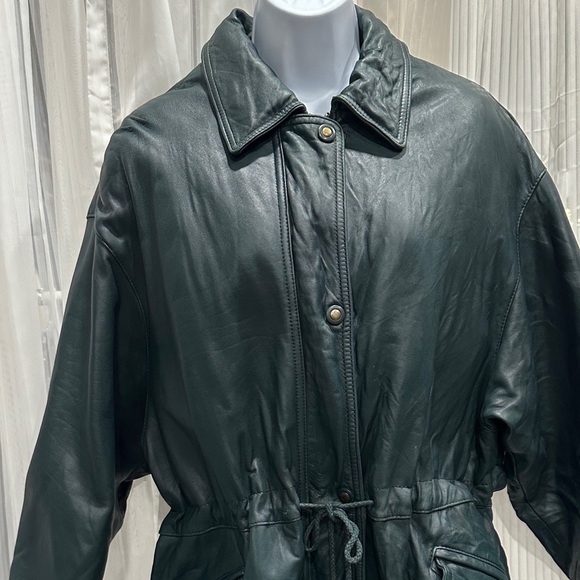 #438 Danier Dark Green Leather Jacket with Drawstring Waist - Picture 3 of 16